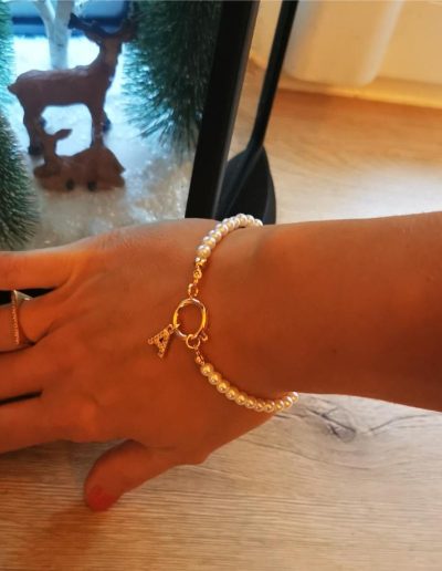 bracelet fermoir dore et perle d4eau douce