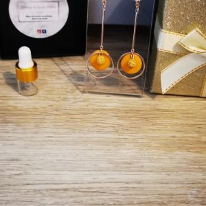 boucles d'oreilles doré en acier inoxydable avec pastille jaune et perle de lave jaune 6mm