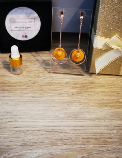 boucles d'oreilles doré en acier inoxydable avec pastille jaune et perle de lave jaune 6mm