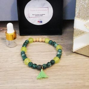 bracelet élastique perle verre opaque jaune phophorescent et amesthyste vert