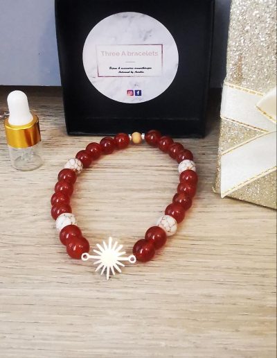 bracelet élastique perles red crystal et marbre blanc et marron