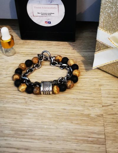 bracelet en acier inoxydable perles terracota, perles noir mâte en verre et perles de lave noir