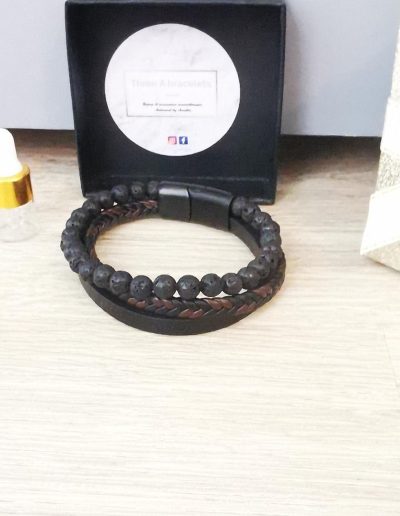 bracelet en céramique et simili cuir noir et marron et perles de lave noir