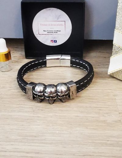 bracelet en céramique et simili cuir tête de mort argenté en acier inoxydable