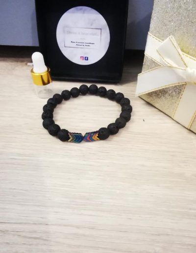 bracelet homme élastique perles de lave noire et flèche multicouleur en acier inoxydable 8mm