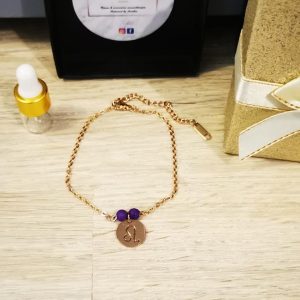 bracelet mini chaine rose gold en acier inoxydable et signe astro rose gold et perles de lave violette 4mm