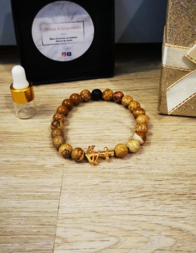 bracelet perles terracota 8mm et ancre de bâteau doré en acier inoxydable