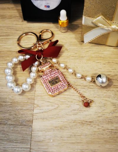 porte clé imitation chanel noeud bordeaux et pierre de lave bordeaux 6mm