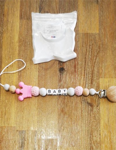 attache tétine rose couronne baby